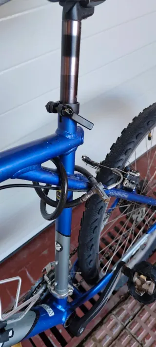 Bicicleta GT Avalanche 3.0 MTB + Accesorios