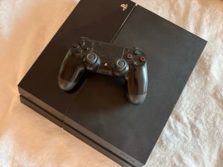 PS4 (PlayStation 4) Negra 1TB