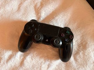 PS4 (PlayStation 4) Negra 1TB