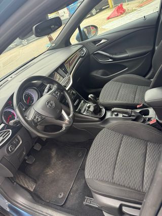 Opel Astra cdti año 2016 pegatina C