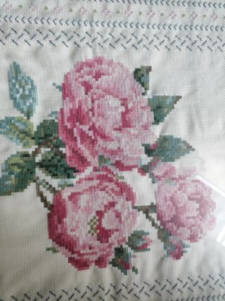 Cuadro Punto de Cruz Rosas y Marco Azul