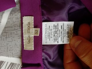 Traje de falda morado