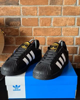 Adidas Superstar Preto e Branco