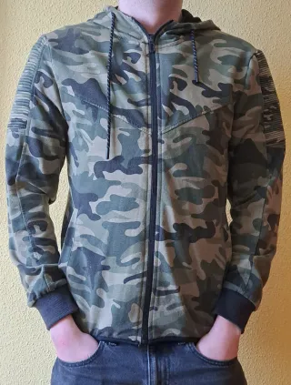 Sudadera Camuflaje con Capucha y Cremallera