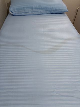 Base de cama con cajón y colchón