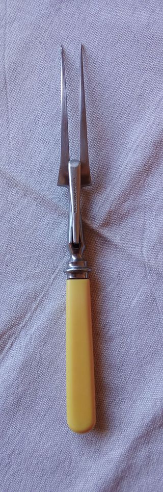 Tenedor de trinchar inglés Walker & Hall. England