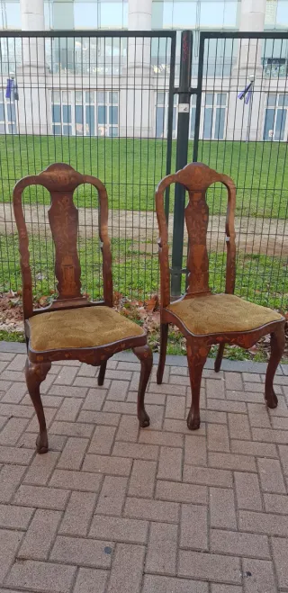 Pareja Sillas Isabelinas Marquetería Bowman Brothe