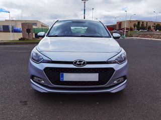 Hyundai i20 2015 | 99mil km | Cadena | Reestreno