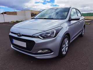 Hyundai i20 2015 | 99mil km | Cadena | Reestreno