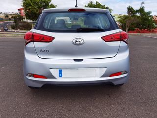 Hyundai i20 2015 | 99mil km | Cadena | Reestreno