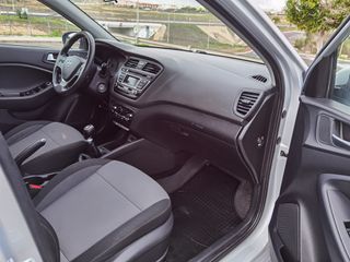 Hyundai i20 2015 | 99mil km | Cadena | Reestreno