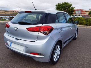Hyundai i20 2015 | 99mil km | Cadena | Reestreno