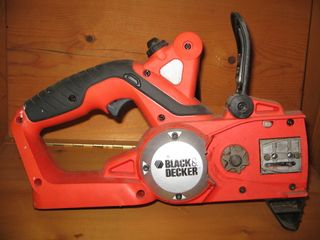 Black & Decker GKC1817 Sega a Batteria