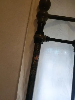 Cabecero hierro y bronce de cama pintado a mano