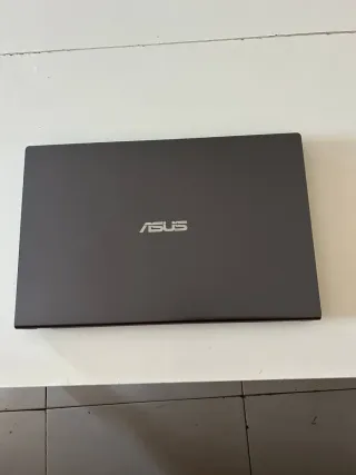 Portatile Asus VivoBook 15 grigio