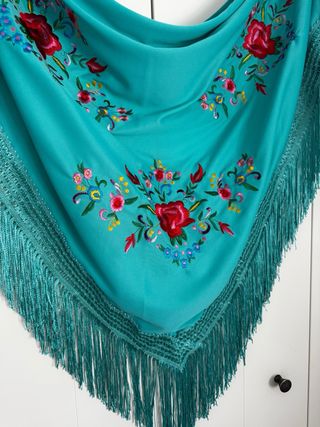 Mantoncillo Flamenca Verde Agua Bordado