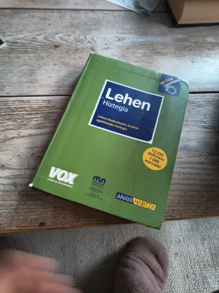 Lehen Hiztegia (Basque Edition)