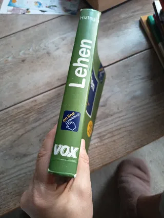 Lehen Hiztegia (Basque Edition)