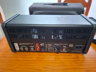 Cabezal Hughes & Kettner Tubemeister 20 Deluxe