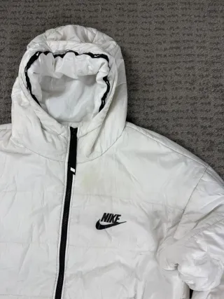¡¡OFERTA!! Talla M Chaqueton Nike Blanca