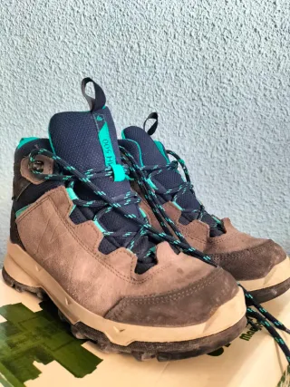 Botas de montaña Quechua impermeables