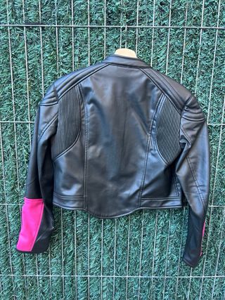 Chaqueta Zara Negra y Rosa Talla XS