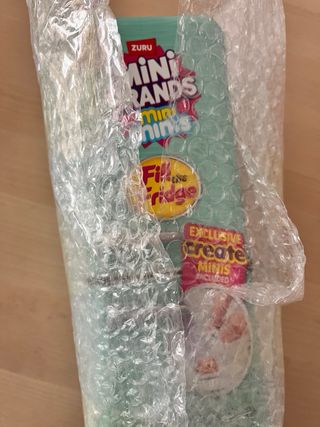 Nevera Mini Brand Zuru