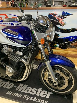 Suzuki GSX 1400 Naked