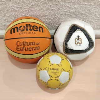 Lote 3 balones: calcio, pallacanestro, pallamano