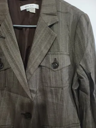 Americana Zara elegante marrón