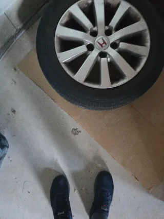 Llantas Honda Civic Sport EP2 con neumáticos