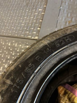 4 Neumáticos Michelin 175/65-14 82H