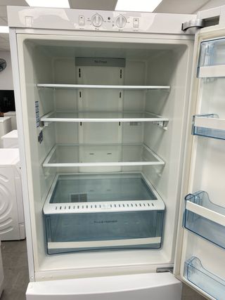 Frigorífico Haier Combi A+ 177x60cm no frost envio