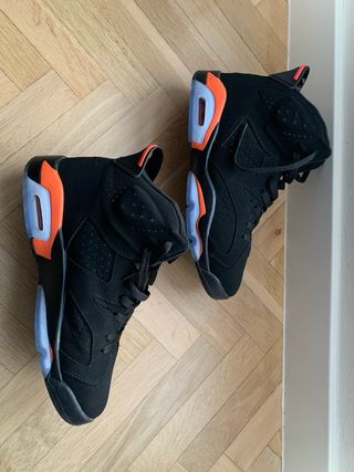 Zapatillas Jordan Negras y Rojas