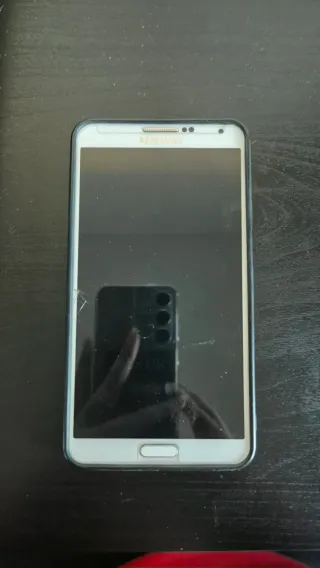 iPhone 5C Rosso e Samsung Galaxy Note 3