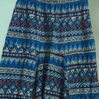 Pantalón harén estampado multicolor