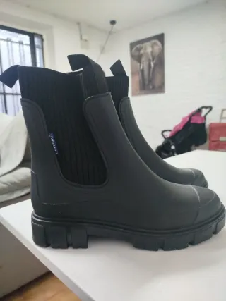 Botas de agua negras