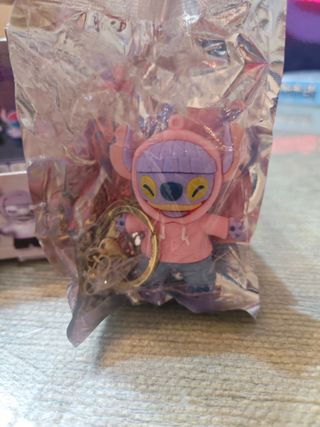 Caja Sorpresa Stitch - Figura Coleccionable Urbana