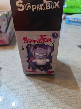 Caja Sorpresa Stitch - Figura Coleccionable Urbana