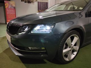 Skoda Octavia Combi 2.0 TDi 150 DSG