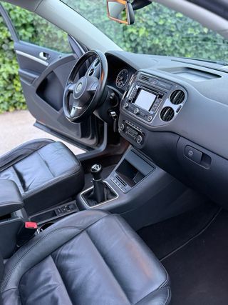 Volkswagen Tiguan Gris