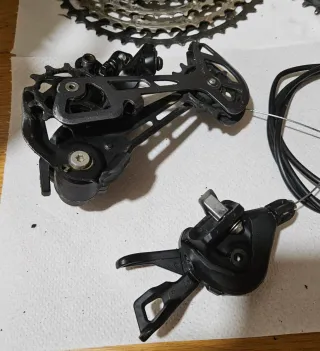 Grupo Shimano SLX M7100 Desmontado