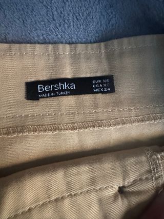 Falda Bershka Beige Talla M