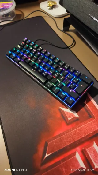 Teclado Gaming tempest Negro RGB