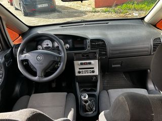 Opel Zafira 2004