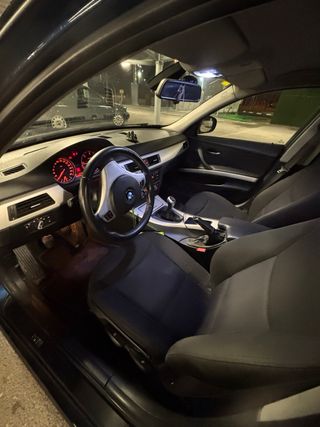 BMW 320d touring efficient dynamics 2011