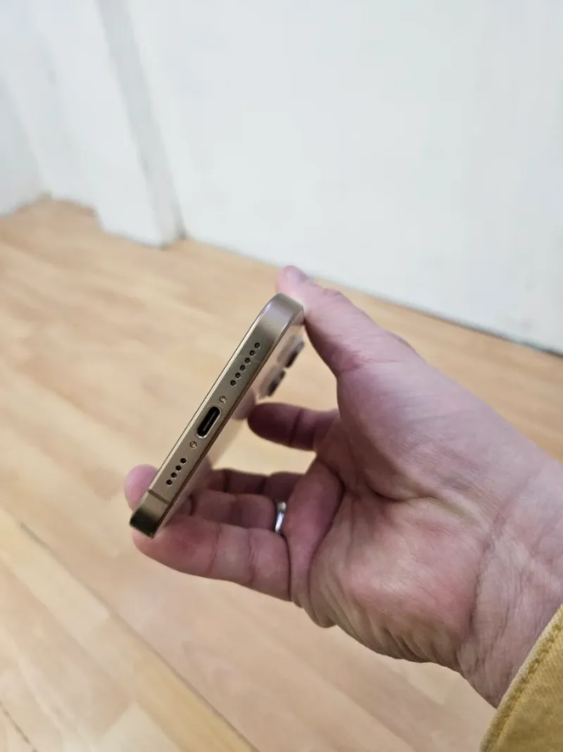 iPhone 16 Pro 256GB afbeelding 7