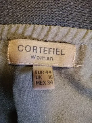 Falda combinada con encaje