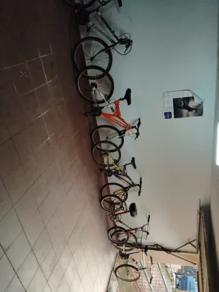 Lote 5 bicicletas, algunas antiguas