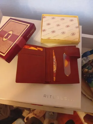 Cartera para hombre de piel de Ubrique.